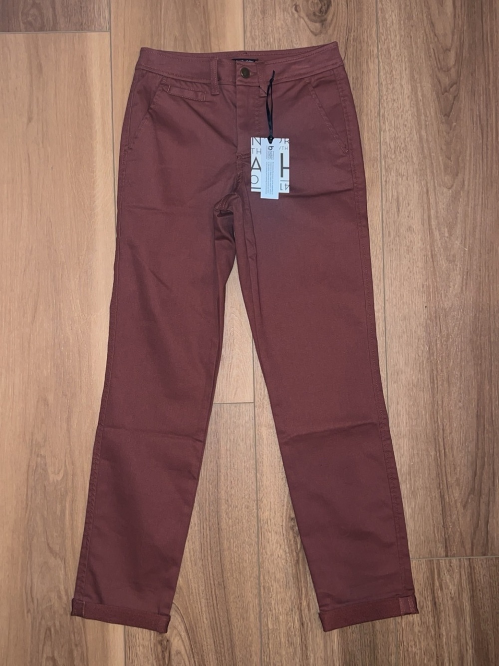 41 Hawthorn - Slim Pants in Burgundy